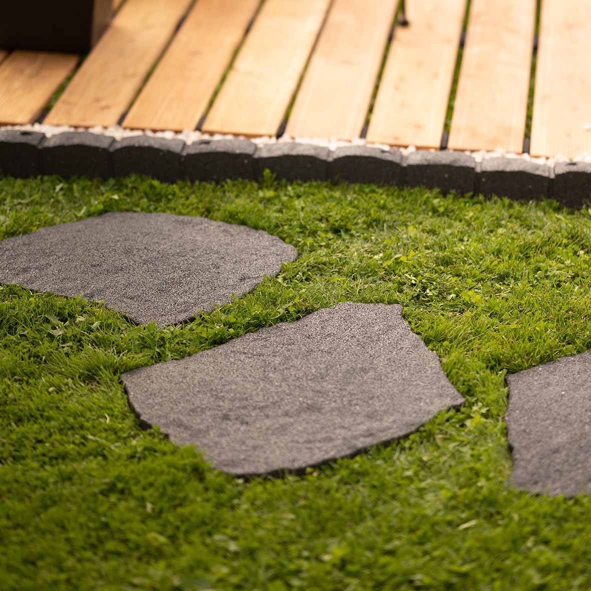 Greenfingers Recycled Rubber Stepping Stone - Grey