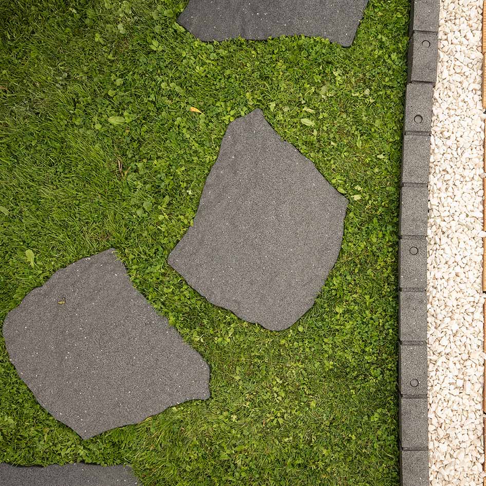 Greenfingers Recycled Rubber Stepping Stone - Grey