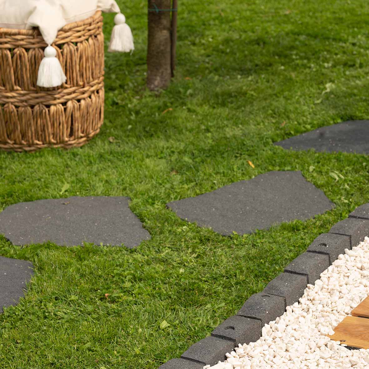Greenfingers Recycled Rubber Stepping Stone - Grey