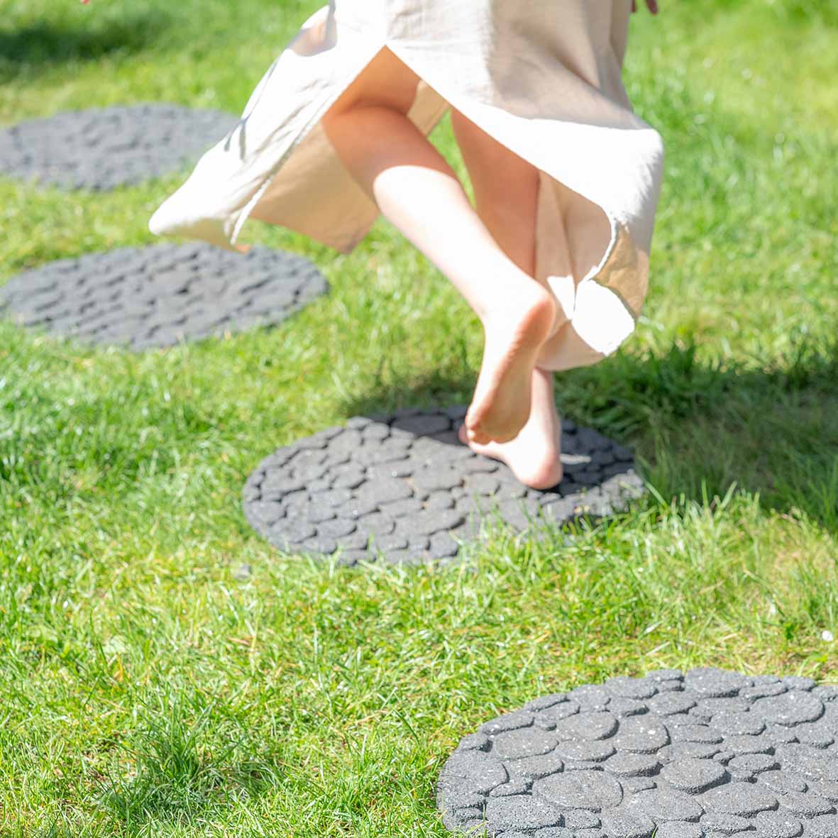 Greenfingers Recycled Rubber River Rock Stepping Stone