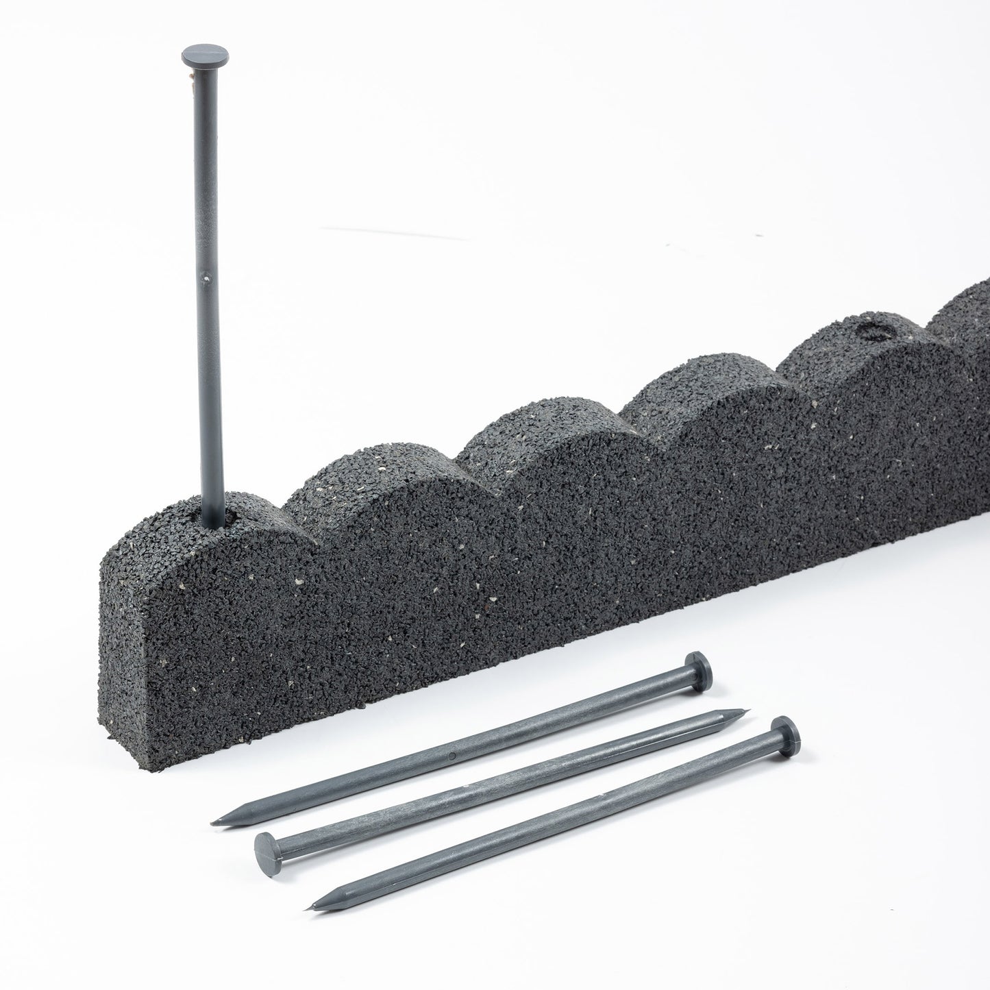 1.2m Recycled Rubber Lawn Edging - Flexi Curve Scallop - H10cm