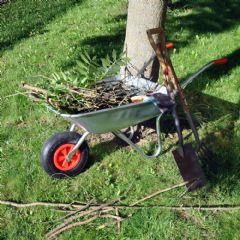 Kingfisher Galvanised Steel Wheelbarrow - 65Ltr