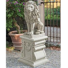 Design Toscano Classic Lion Sitting Garden Statue