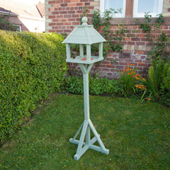 Gardman Kinross Sage Green FSC Redwood Bird Table