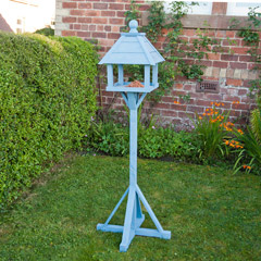 Gardman Livingston Pale Blue FSC Redwood Bird Table